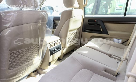 Buy Import Toyota Land Cruiser White Car in Import - Dubai in Antigua Buy Import Toyota Land Cruiser White Car in Import - Dubai in Antigua
