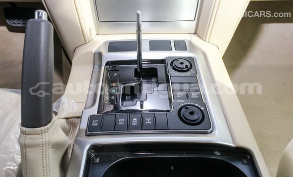 Buy Import Toyota Land Cruiser White Car in Import - Dubai in Antigua Buy Import Toyota Land Cruiser White Car in Import - Dubai in Antigua