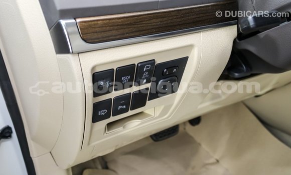 Buy Import Toyota Land Cruiser White Car in Import - Dubai in Antigua Buy Import Toyota Land Cruiser White Car in Import - Dubai in Antigua