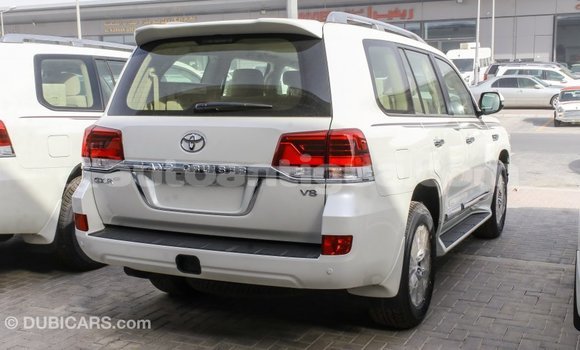 Buy Import Toyota Land Cruiser White Car in Import - Dubai in Antigua Buy Import Toyota Land Cruiser White Car in Import - Dubai in Antigua