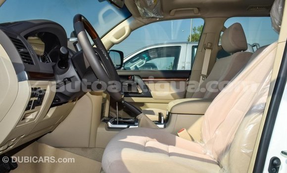 Buy Import Toyota Land Cruiser White Car in Import - Dubai in Antigua Buy Import Toyota Land Cruiser White Car in Import - Dubai in Antigua