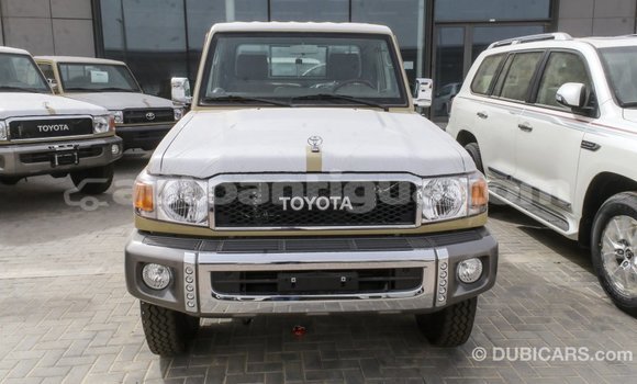 Buy Import Toyota Land Cruiser Beige Car in Import - Dubai in Antigua Buy Import Toyota Land Cruiser Beige Car in Import - Dubai in Antigua