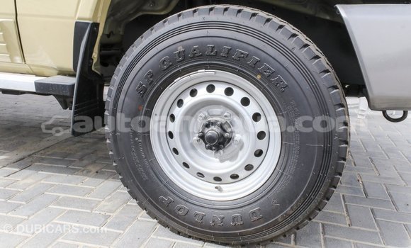 Buy Import Toyota Land Cruiser Beige Car in Import - Dubai in Antigua Buy Import Toyota Land Cruiser Beige Car in Import - Dubai in Antigua