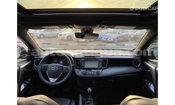 Buy Import Toyota HiAce Other Truck in Import - Dubai in Antigua Buy Import Toyota HiAce Other Truck in Import - Dubai in Antigua