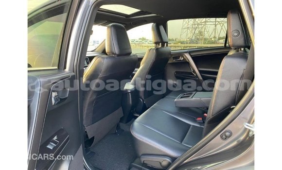 Buy Import Toyota HiAce Other Truck in Import - Dubai in Antigua Buy Import Toyota HiAce Other Truck in Import - Dubai in Antigua