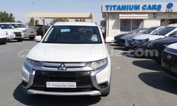 Buy Import Mitsubishi Outlander White Car in Import - Dubai in Antigua Buy Import Mitsubishi Outlander White Car in Import - Dubai in Antigua