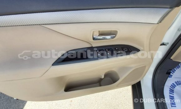 Buy Import Mitsubishi Outlander White Car in Import - Dubai in Antigua Buy Import Mitsubishi Outlander White Car in Import - Dubai in Antigua