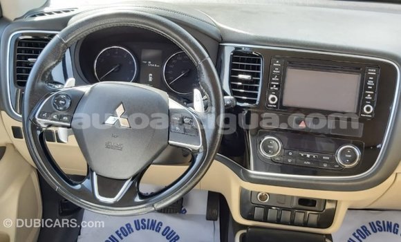 Buy Import Mitsubishi Outlander White Car in Import - Dubai in Antigua Buy Import Mitsubishi Outlander White Car in Import - Dubai in Antigua