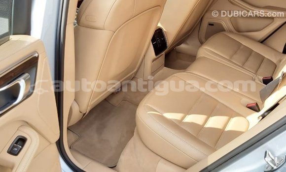 Buy Import Porsche Macan Other Car in Import - Dubai in Antigua Buy Import Porsche Macan Other Car in Import - Dubai in Antigua