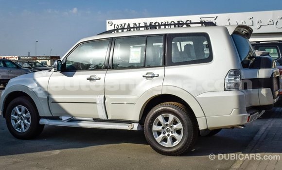 Buy Import Mitsubishi Pajero White Car in Import - Dubai in Antigua Buy Import Mitsubishi Pajero White Car in Import - Dubai in Antigua