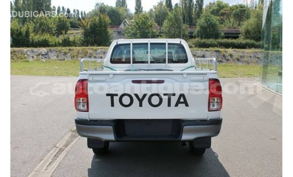 Buy Import Toyota Hilux White Car in Import - Dubai in Antigua Buy Import Toyota Hilux White Car in Import - Dubai in Antigua