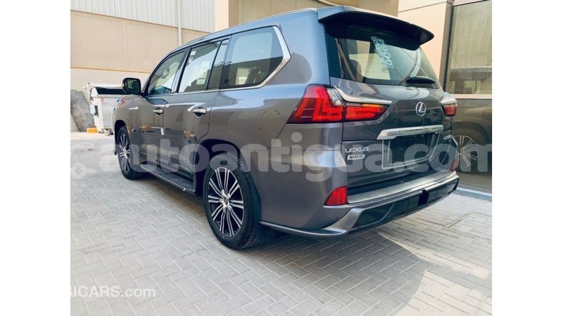 Big with watermark lexus lx antigua import dubai 2711