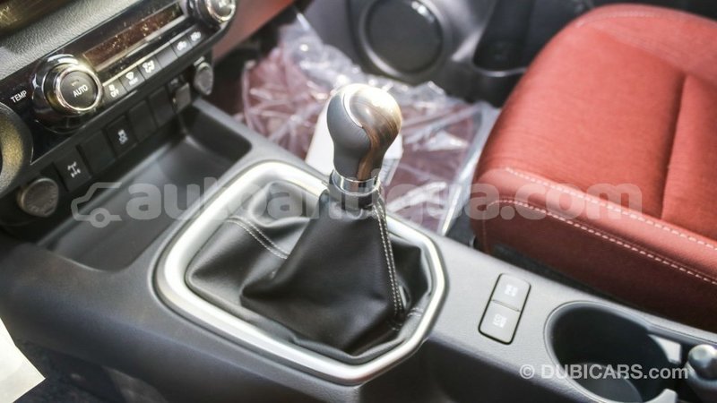 Big with watermark toyota hilux antigua import dubai 2714