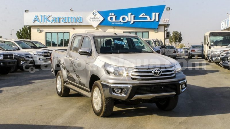 Big with watermark toyota hilux antigua import dubai 2715