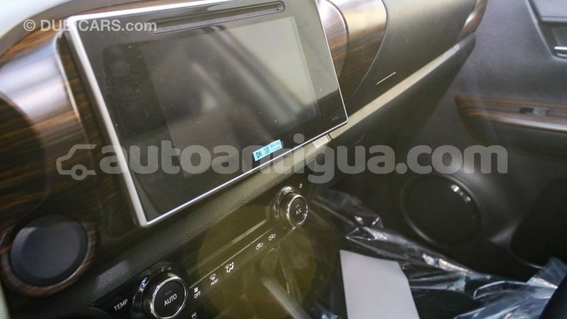 Big with watermark toyota hilux antigua import dubai 2715