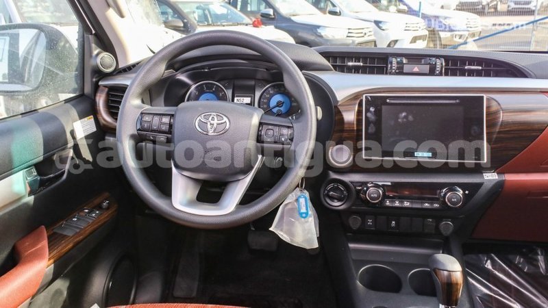 Big with watermark toyota hilux antigua import dubai 2716