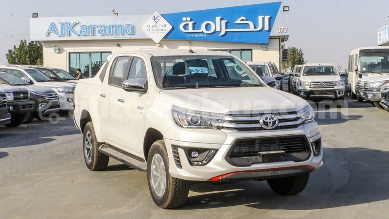 Big with watermark toyota hilux antigua import dubai 2719