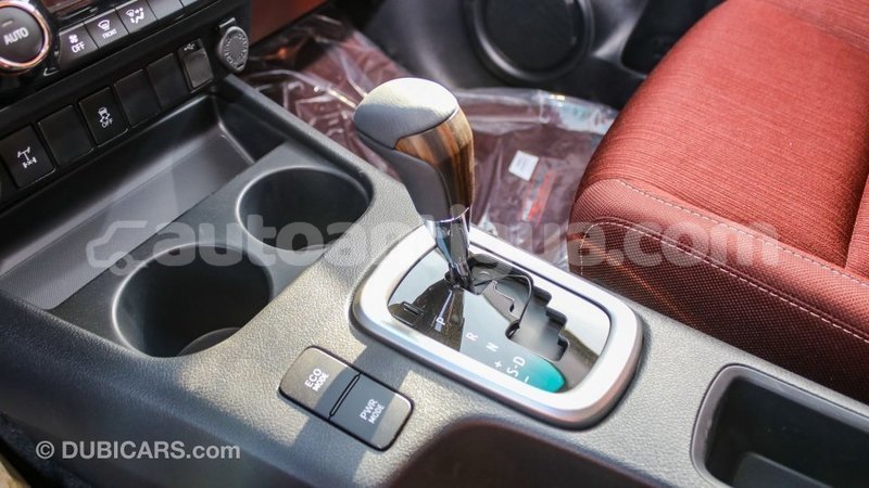 Big with watermark toyota hilux antigua import dubai 2719