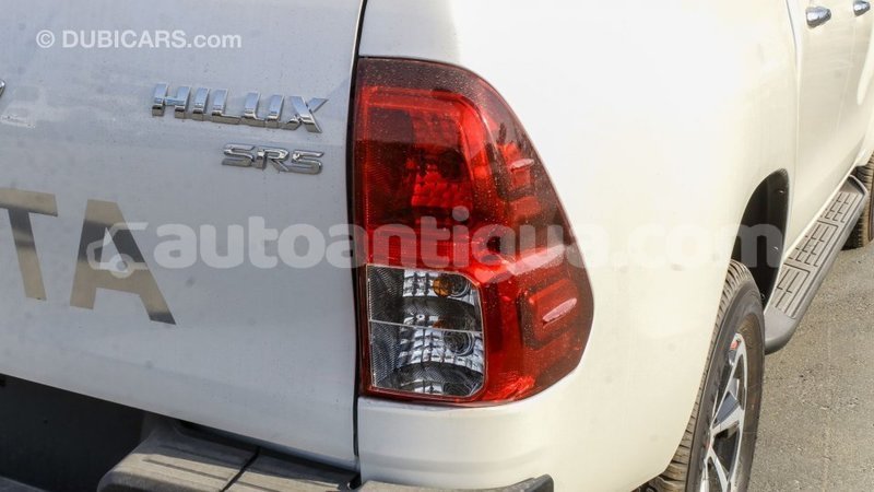 Big with watermark toyota hilux antigua import dubai 2719