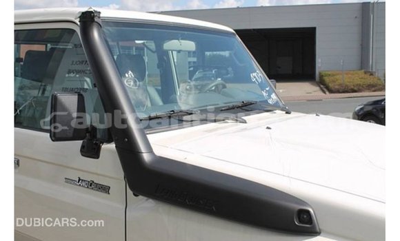 Buy Import Toyota Land Cruiser White Car in Import - Dubai in Antigua Buy Import Toyota Land Cruiser White Car in Import - Dubai in Antigua