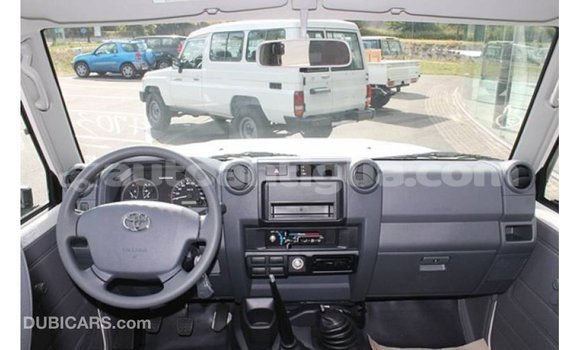 Buy Import Toyota Land Cruiser White Car in Import - Dubai in Antigua Buy Import Toyota Land Cruiser White Car in Import - Dubai in Antigua
