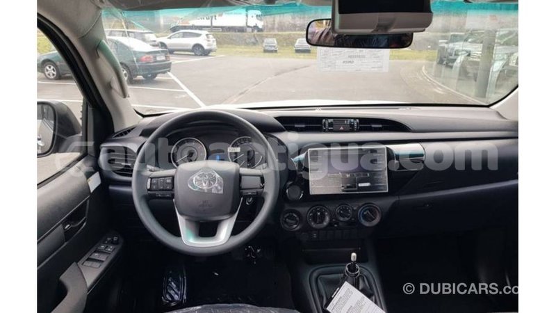 Big with watermark toyota hilux antigua import dubai 2734