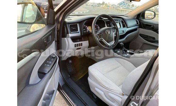 Buy Import Toyota Highlander Other Car in Import - Dubai in Antigua Buy Import Toyota Highlander Other Car in Import - Dubai in Antigua