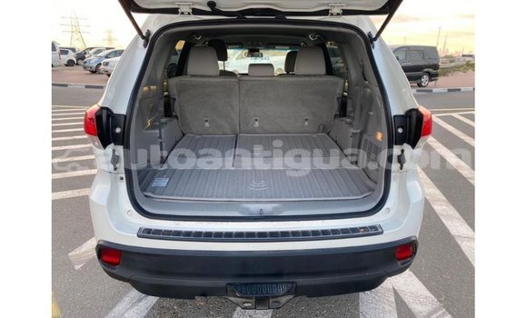 Buy Import Toyota Highlander White Car in Import - Dubai in Antigua Buy Import Toyota Highlander White Car in Import - Dubai in Antigua
