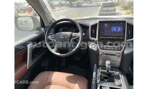 Buy Import Toyota Land Cruiser Black Car in Import - Dubai in Antigua Buy Import Toyota Land Cruiser Black Car in Import - Dubai in Antigua