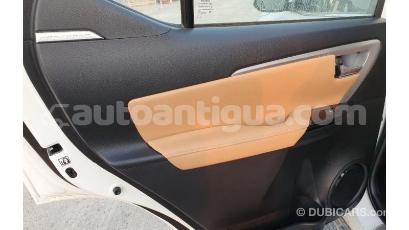Big with watermark toyota fortuner antigua import dubai 2755