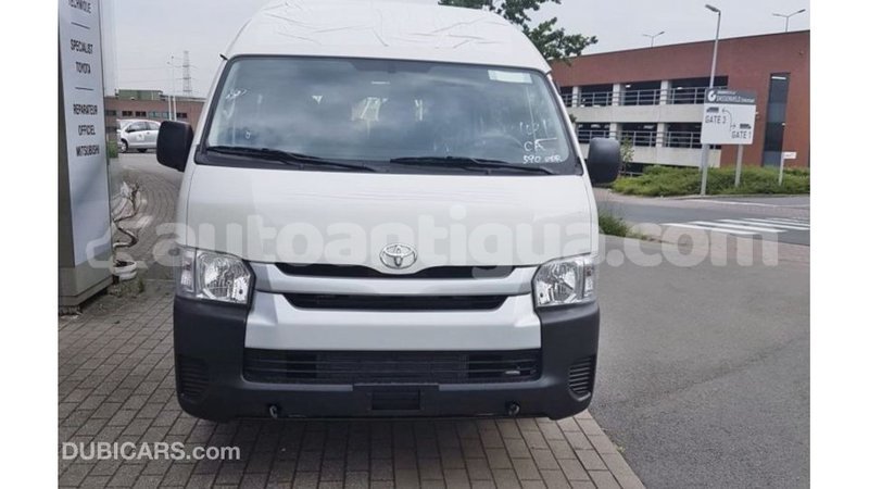 Big with watermark toyota hiace antigua import dubai 2775