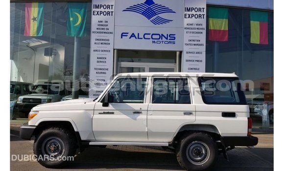 Buy Import Toyota Land Cruiser White Car in Import - Dubai in Antigua Buy Import Toyota Land Cruiser White Car in Import - Dubai in Antigua