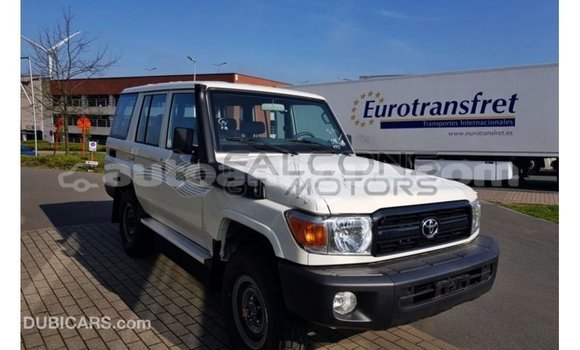 Buy Import Toyota Land Cruiser White Car in Import - Dubai in Antigua Buy Import Toyota Land Cruiser White Car in Import - Dubai in Antigua