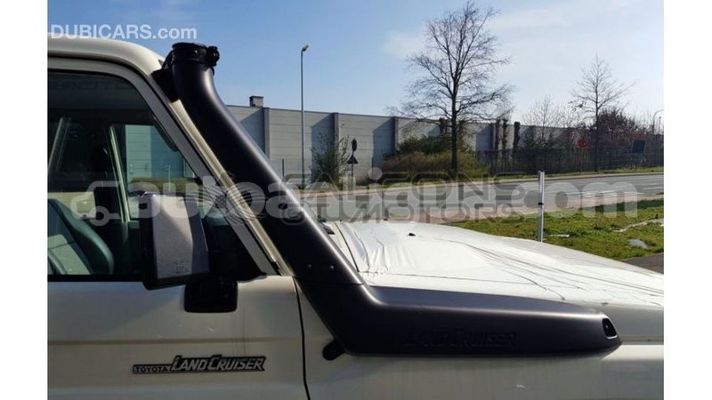 Big with watermark toyota land cruiser antigua import dubai 2776