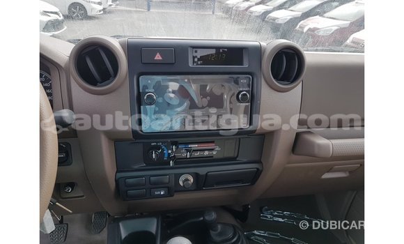 Buy Import Toyota Land Cruiser Beige Car in Import - Dubai in Antigua Buy Import Toyota Land Cruiser Beige Car in Import - Dubai in Antigua