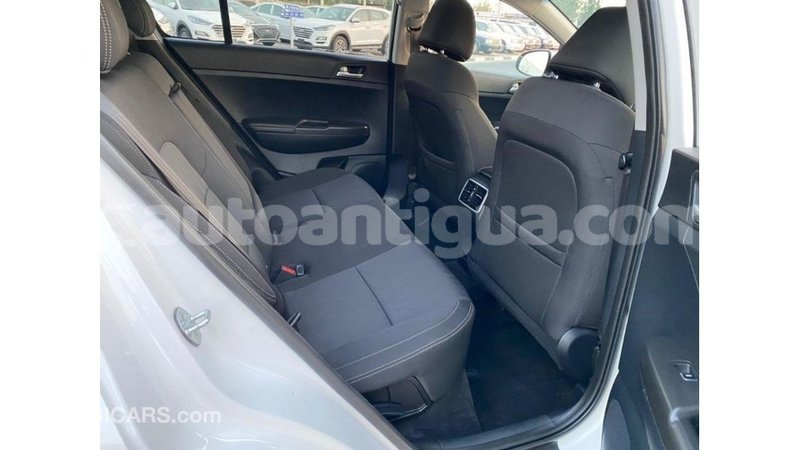 Big with watermark kia sportage antigua import dubai 2782