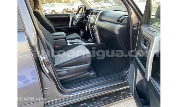 Buy Import Toyota HiAce Other Truck in Import - Dubai in Antigua Buy Import Toyota HiAce Other Truck in Import - Dubai in Antigua