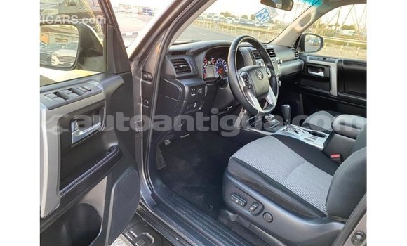 Buy Import Toyota HiAce Other Truck in Import - Dubai in Antigua Buy Import Toyota HiAce Other Truck in Import - Dubai in Antigua