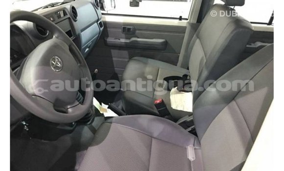 Buy Import Toyota Land Cruiser White Car in Import - Dubai in Antigua Buy Import Toyota Land Cruiser White Car in Import - Dubai in Antigua