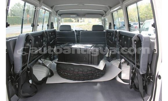 Buy Import Toyota Land Cruiser White Car in Import - Dubai in Antigua Buy Import Toyota Land Cruiser White Car in Import - Dubai in Antigua