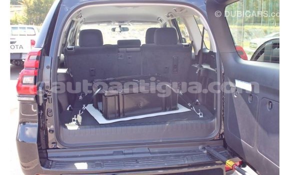 Buy Import Toyota Hilux Black Car in Import - Dubai in Antigua Buy Import Toyota Hilux Black Car in Import - Dubai in Antigua