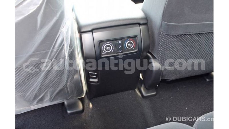 Big with watermark toyota hilux antigua import dubai 2792