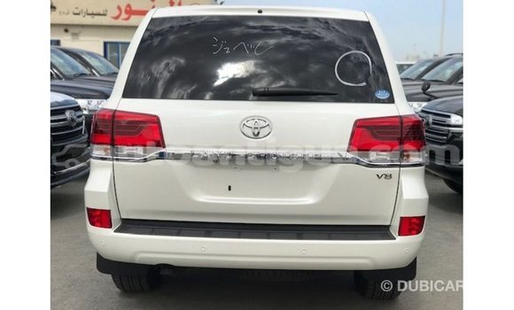 Buy Import Toyota Land Cruiser White Car in Import - Dubai in Antigua Buy Import Toyota Land Cruiser White Car in Import - Dubai in Antigua
