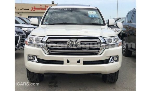 Buy Import Toyota Land Cruiser White Car in Import - Dubai in Antigua Buy Import Toyota Land Cruiser White Car in Import - Dubai in Antigua