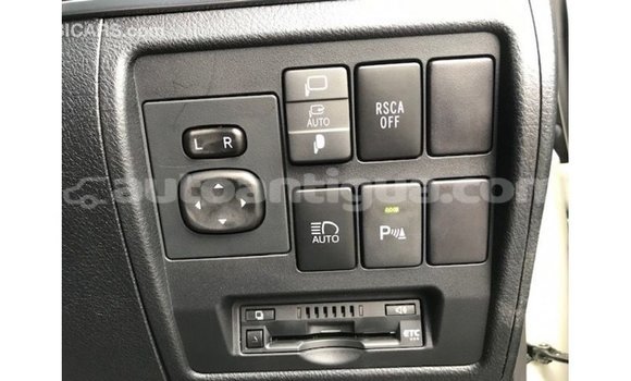 Buy Import Toyota Land Cruiser White Car in Import - Dubai in Antigua Buy Import Toyota Land Cruiser White Car in Import - Dubai in Antigua