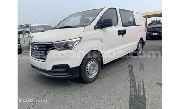 Buy Import Hyundai Cargo White Car in Import - Dubai in Antigua Buy Import Hyundai Cargo White Car in Import - Dubai in Antigua