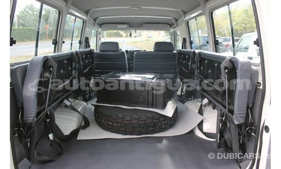 Buy Import Toyota Land Cruiser White Car in Import - Dubai in Antigua Buy Import Toyota Land Cruiser White Car in Import - Dubai in Antigua