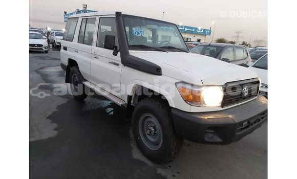 Buy Import Toyota Land Cruiser White Car in Import - Dubai in Antigua Buy Import Toyota Land Cruiser White Car in Import - Dubai in Antigua