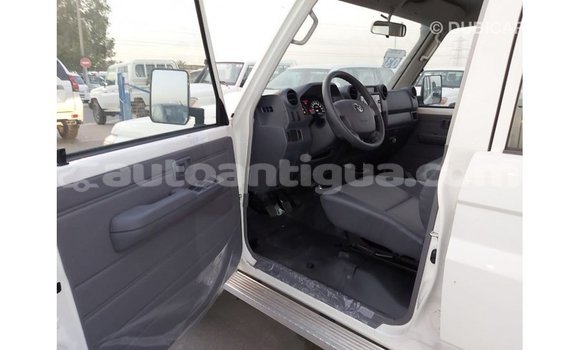 Buy Import Toyota Land Cruiser White Car in Import - Dubai in Antigua Buy Import Toyota Land Cruiser White Car in Import - Dubai in Antigua