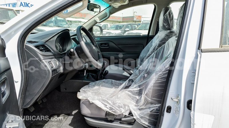 Big with watermark mitsubishi l200 antigua import dubai 2811